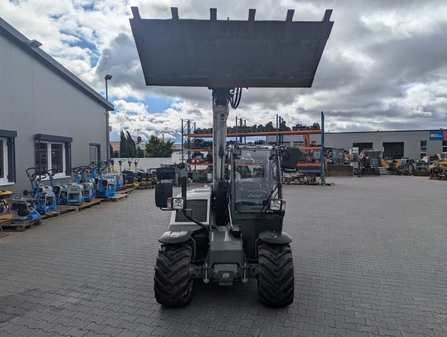 PXL_20250915_092640824