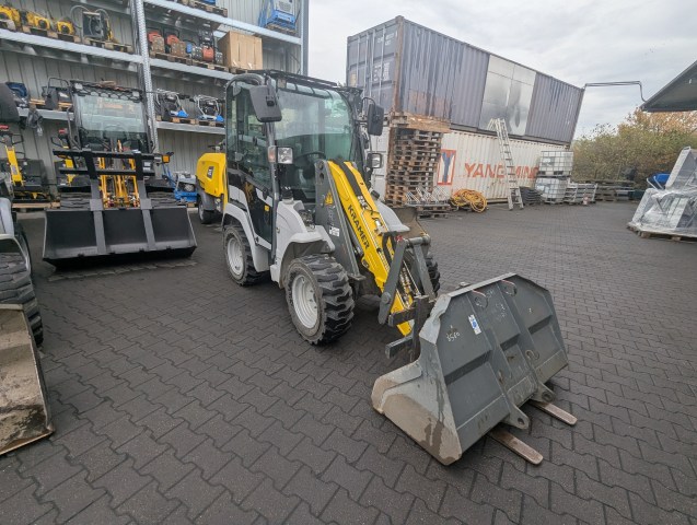 PXL_20260825_063122524