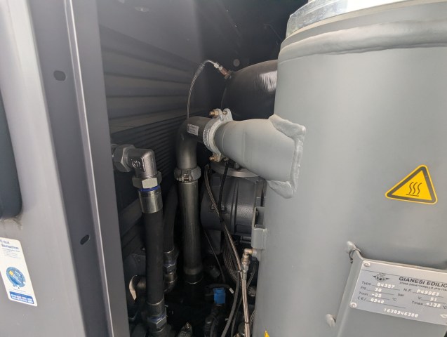 PXL_20260825_063911432