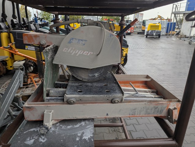 PXL_20260825_064712806