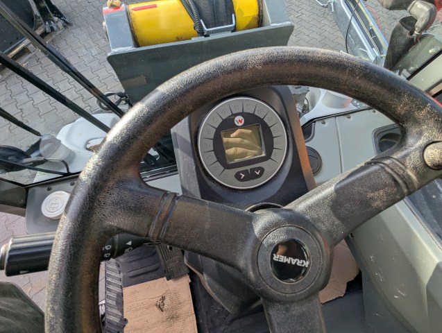 PXL_20261016_085419836